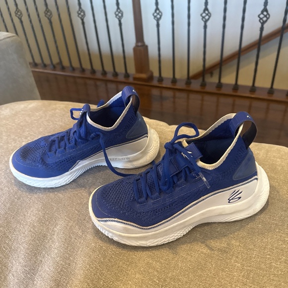 Under Armour Curry 10 (UA Flow Curry 10) – GS / Youth version in the Royal Blue/ - Picture 3 of 6